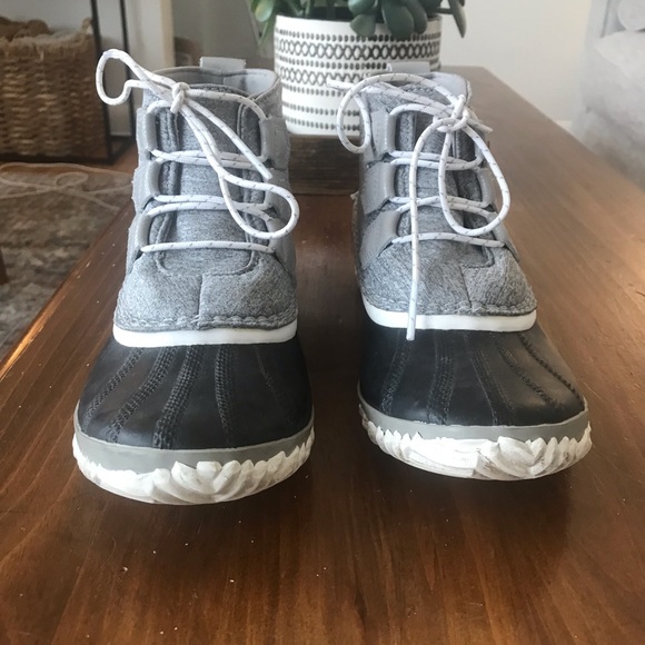 Sorel Out N About Ankle Boots - Picture 4 of 5